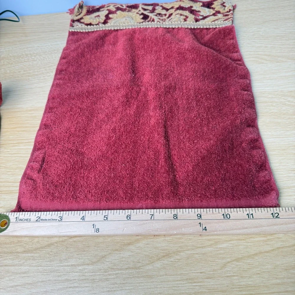 2 Avanti Burgundy Gold Hand‎ Towels Floral Embroidery Elegant Regencycore Ornate